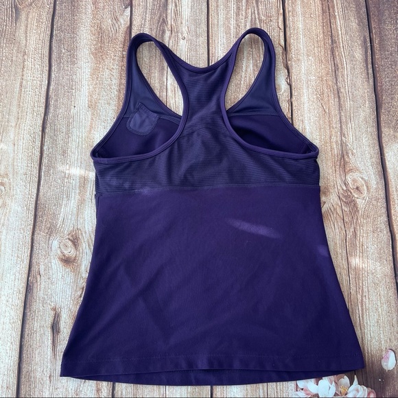 Nike purple workout tank with built in high support bra and side mesh size M - Picture 3 of 9